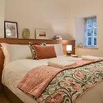 May Cottage Semesterbostad *